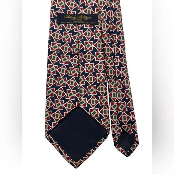 Brooks Brothers Silk Tie Geometric Medallion Navy Red 58x3.25 - Picture 4 of 6